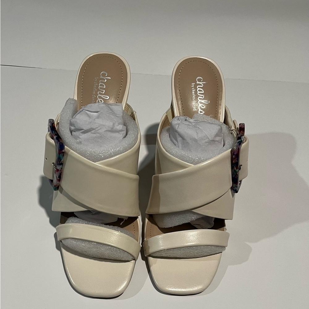 Charles David Cream Heels for Chic Elegance - Picture 12 of 12